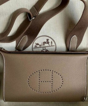 에르메스 비드포쉬 크로스백 남녀공용 에토프